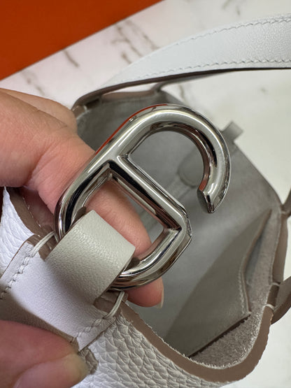 HERMES In The Loop 豬鼻菜籃子 M4奶灰色銀扣 Gris Pale PHW