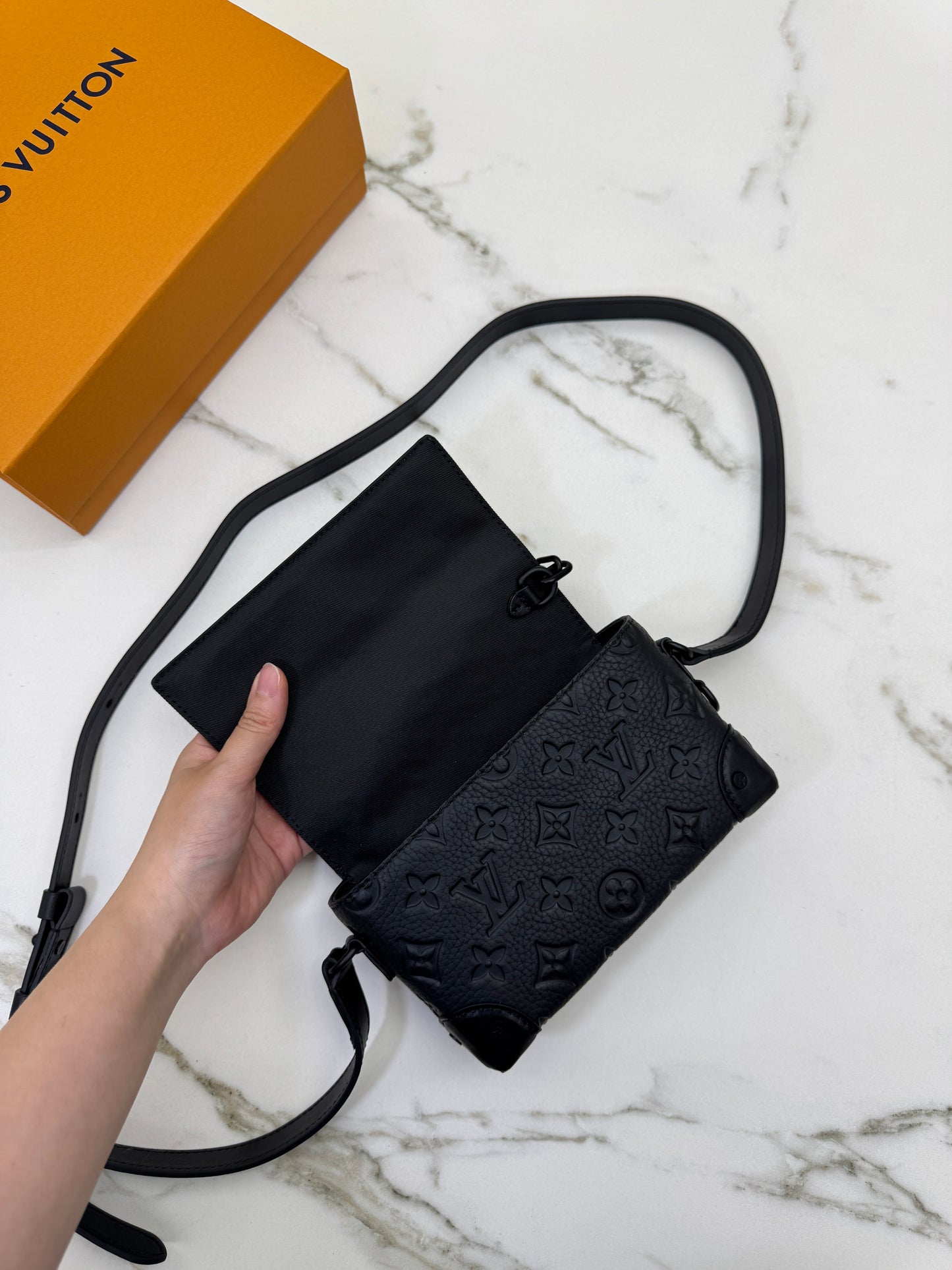 LV Steamer Wearable Wallet - Monogram Taurillon Leather