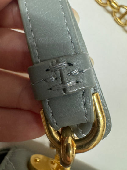 DIOR Caro 石灰色 小號