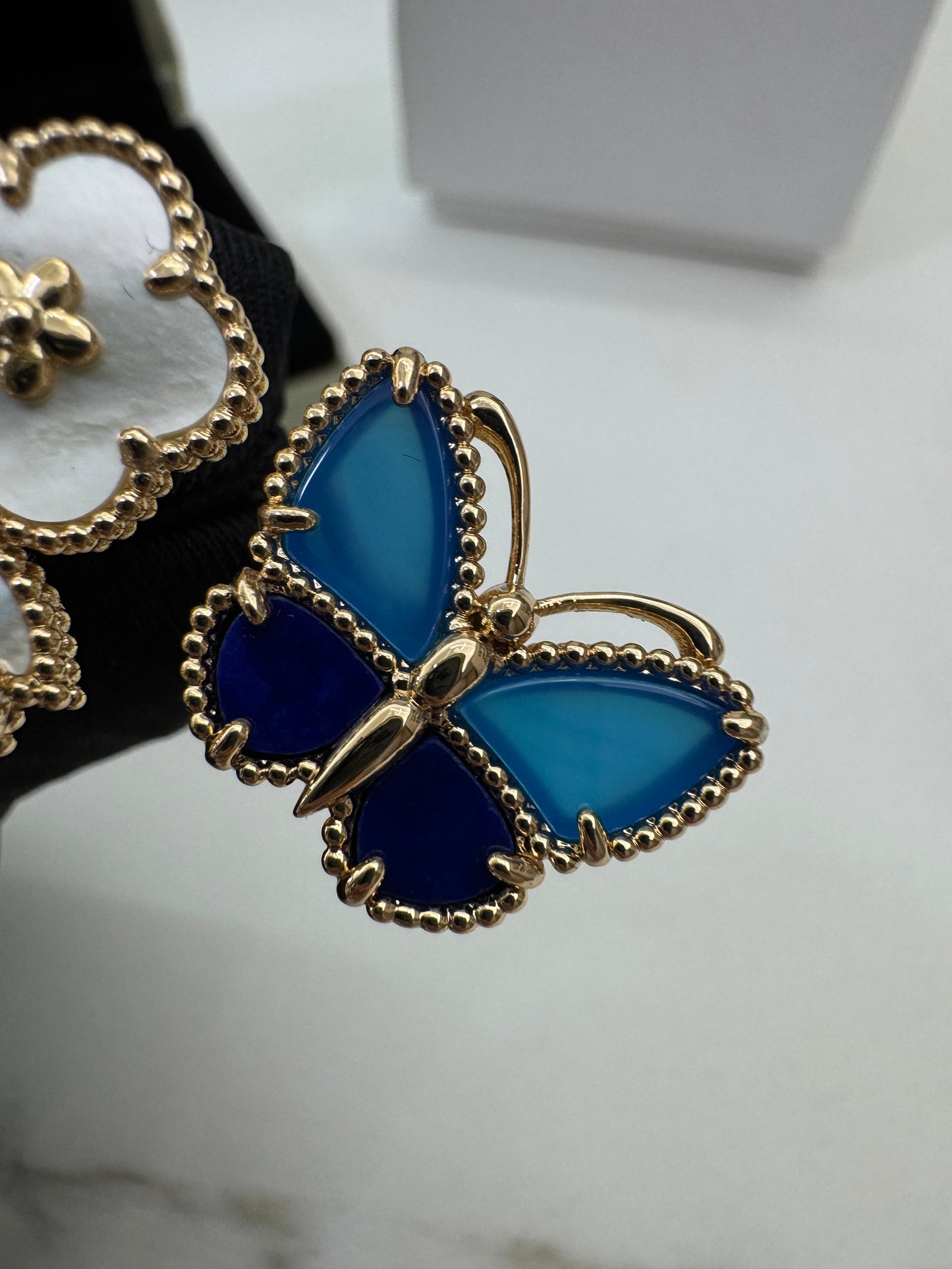 VCA Lucky Spring Ring 蝴蝶指間戒