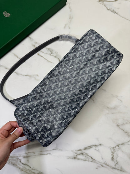 GOYARD 灰色Hobo 紅色小愛心