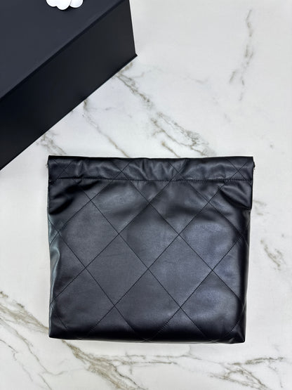 CHANEL 22Bag 黑銀 Small