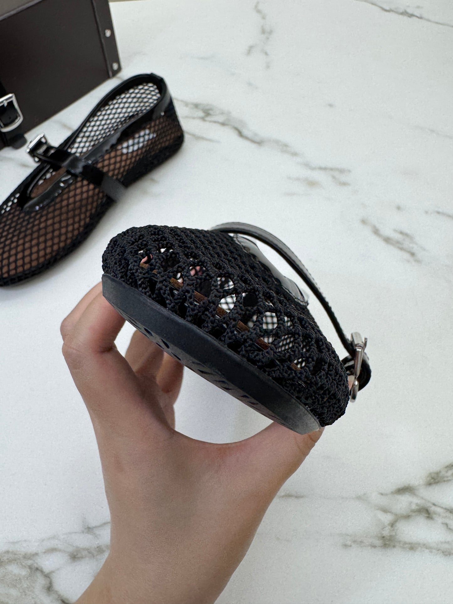 ALAIA 漁網瑪麗珍