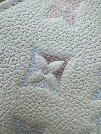 LV Pochette Metis East-West 漸變紫