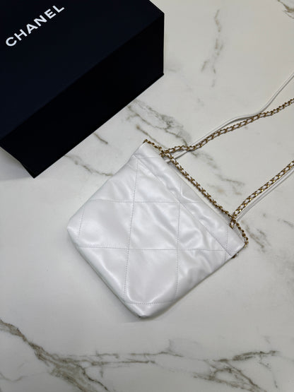 CHANEL Mini 22 Bag 白金