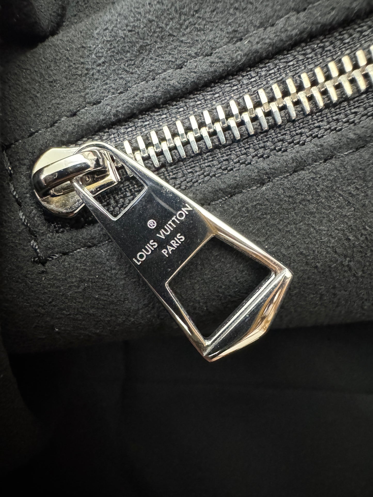 LV Carryall Cargo Vibe PM Black