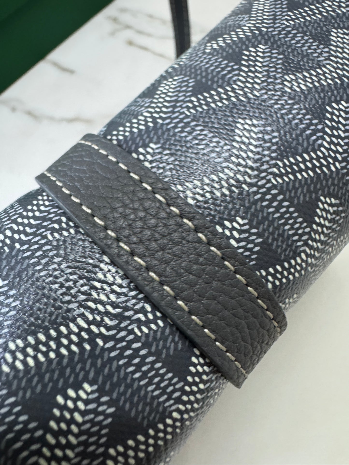 GOYARD Belvedere 郵差包 灰色 PM
