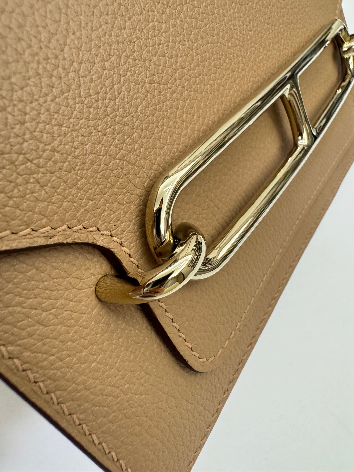 HERMES Roulis 19 奶茶色淺金扣 Chai Evercolor PBHW