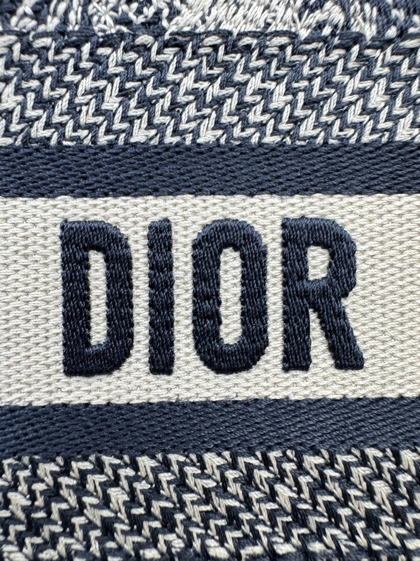 DIOR Book Tote Toile de Jouy Reverse Small