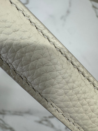 THE ROW N/S Park 奶白色 Medium