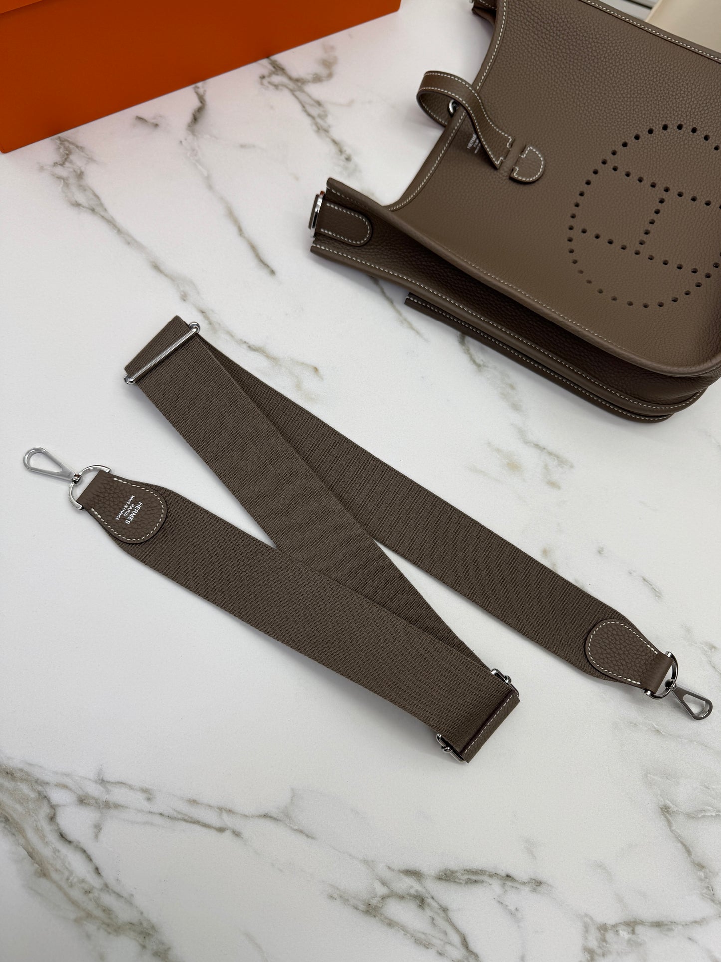 HERMES Evelyne 29 大象灰銀扣