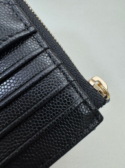 CHANEL L型拉鏈卡包 雕刻菱格扣