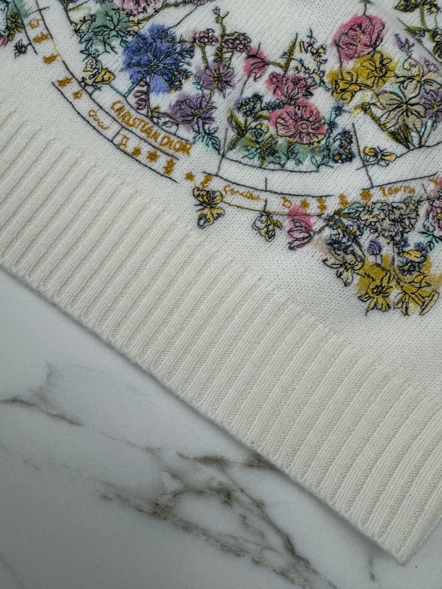 DIOR 星星花朵刺繡毛衣