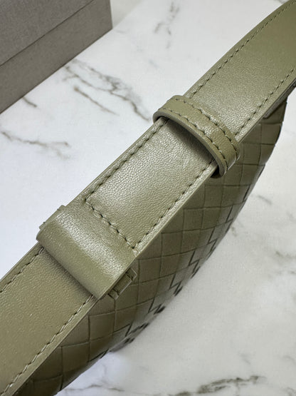 BV Wallace Travertine 洞石綠