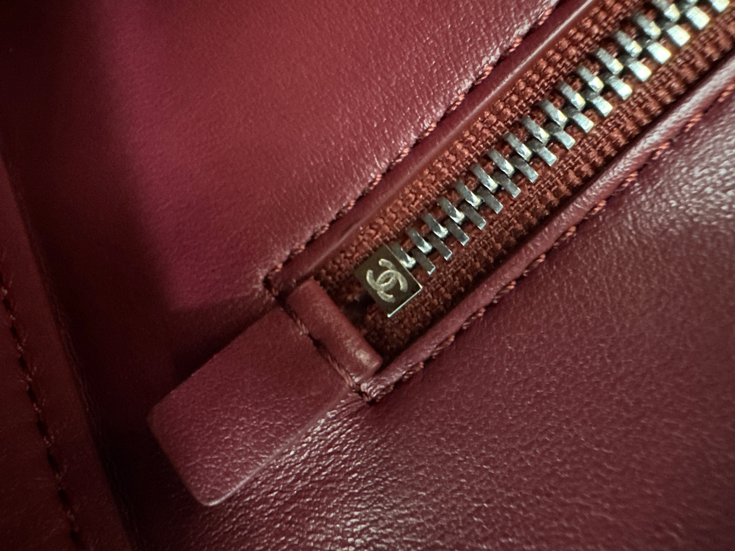 CHANEL 26S Maxi Flap Small 32cm 淺棕色