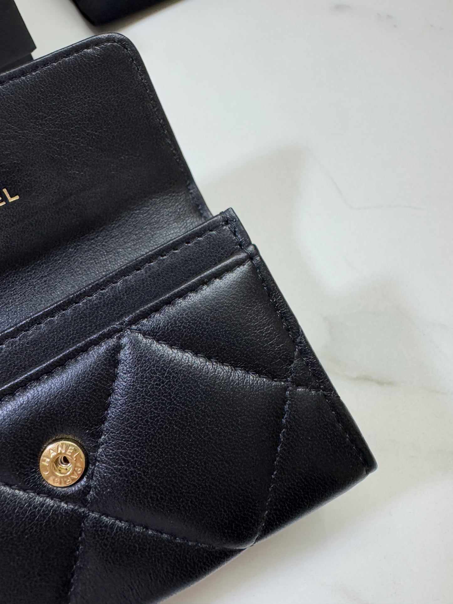 CHANEL 19 Card Holder