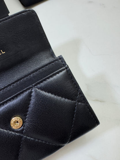 CHANEL 19 Card Holder