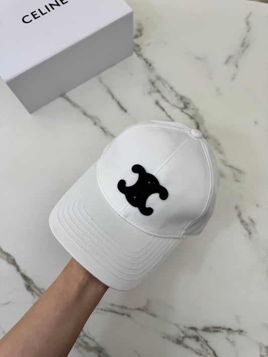 CELINE 白色藍標凱旋門鴨舌帽