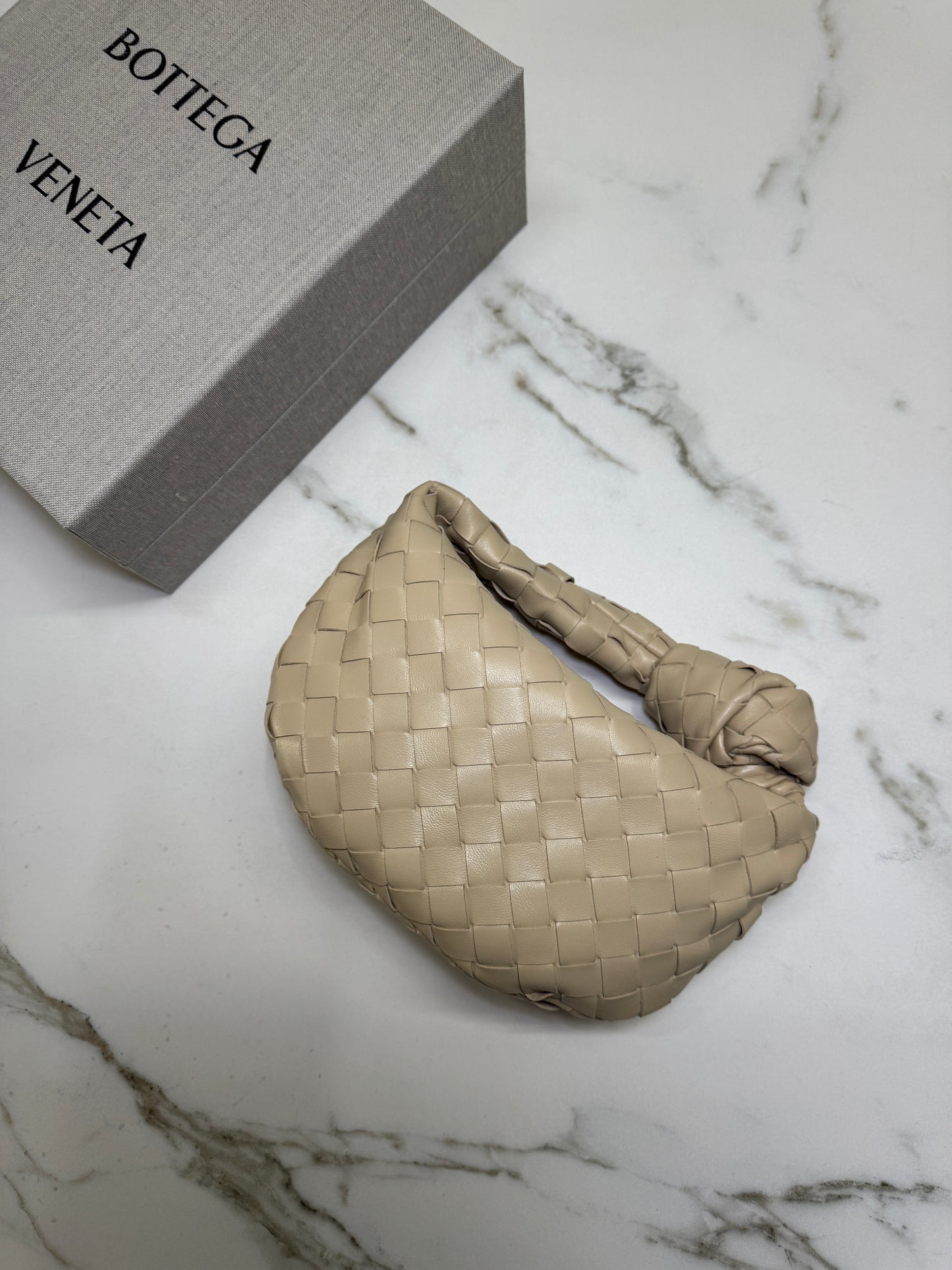 BV Mini Jodie 燕麥色 Porridge