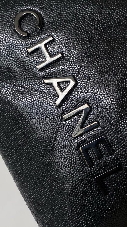 CHANEL Mini 22 Bag 荔枝牛皮