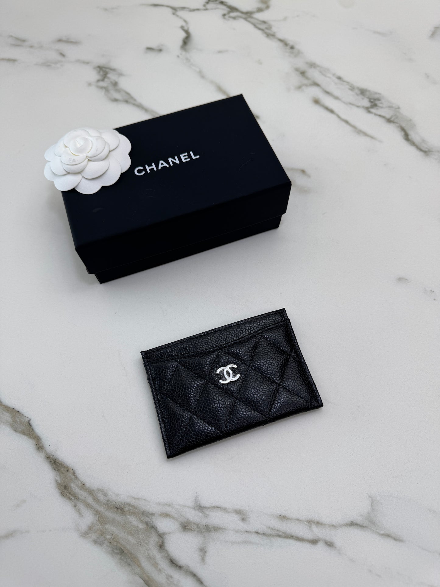 CHANEL 黑銀牛 Cardholder