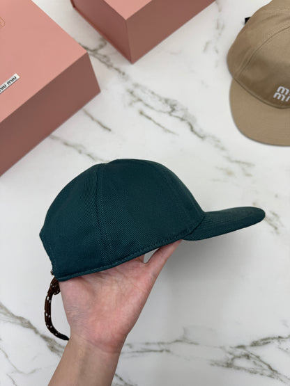 MIU MIU 軟頂鴨舌帽