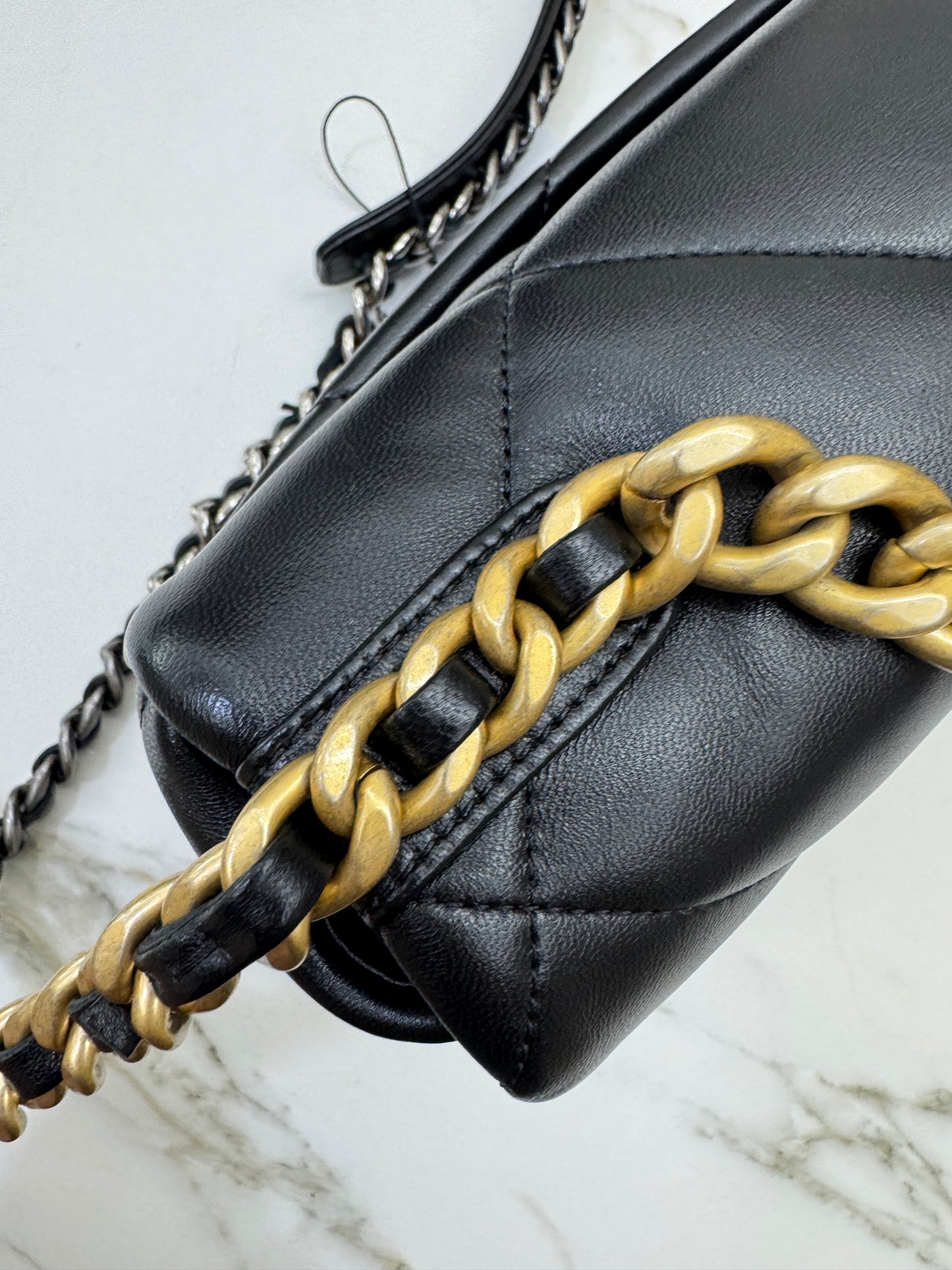 CHANEL 19Bag 黑金 Small