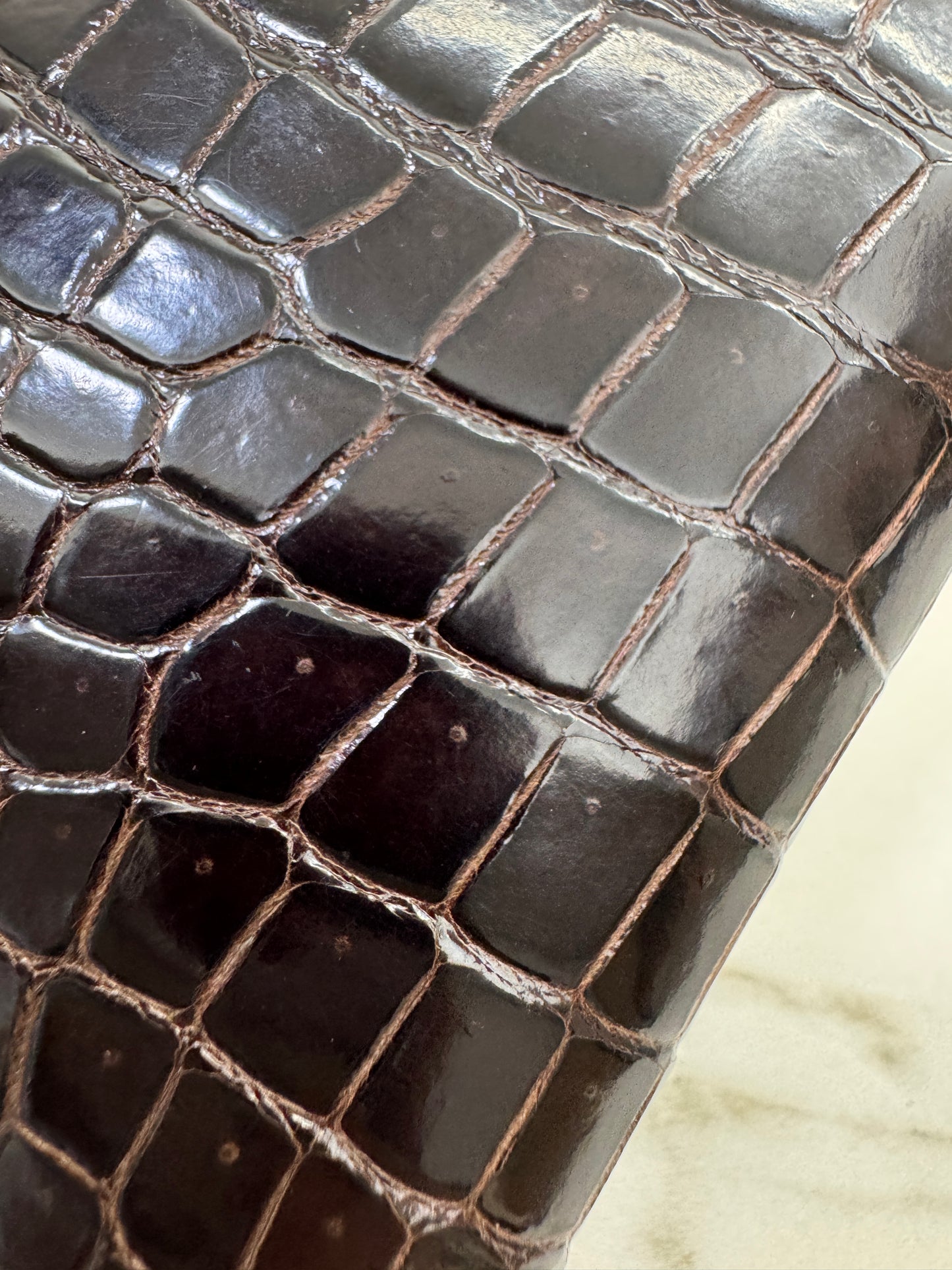 HERMES Bearn Wallet 亮面灣鱷 巧克力色 金扣 Porosus Crocodile Chocolate GHW