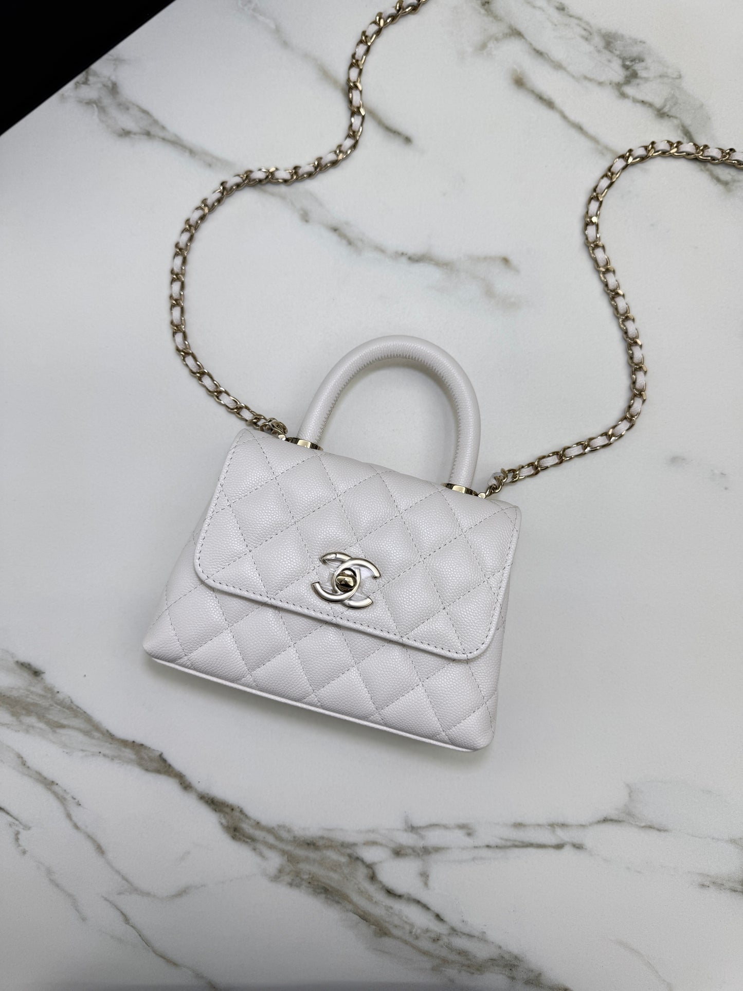 CHANEL Coco Handle Nano 白色