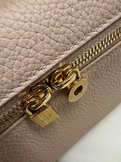 LORO PIANA Extra Pocket 19 奶油蜂蜜色 Creamed Honey