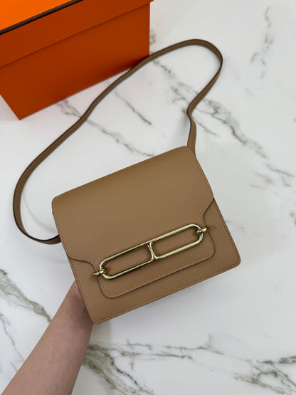 HERMES Roulis 19 奶茶色淺金扣 Chai Evercolor PBHW