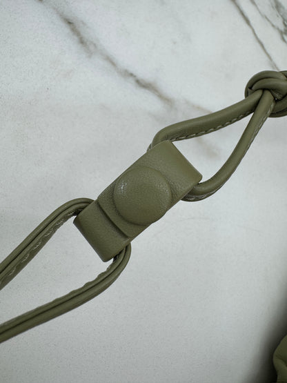 BV Dust Bag Medium 洞石綠 Travertine