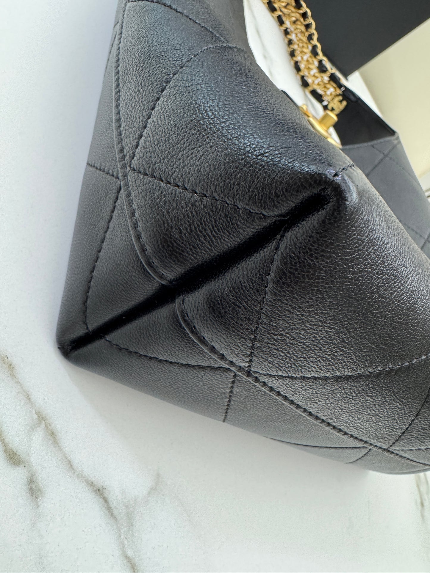 CHANEL 25P Hobo Small