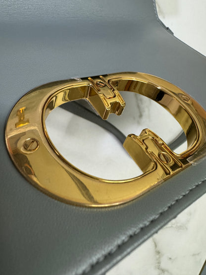 DIOR Caro 石灰色 小號