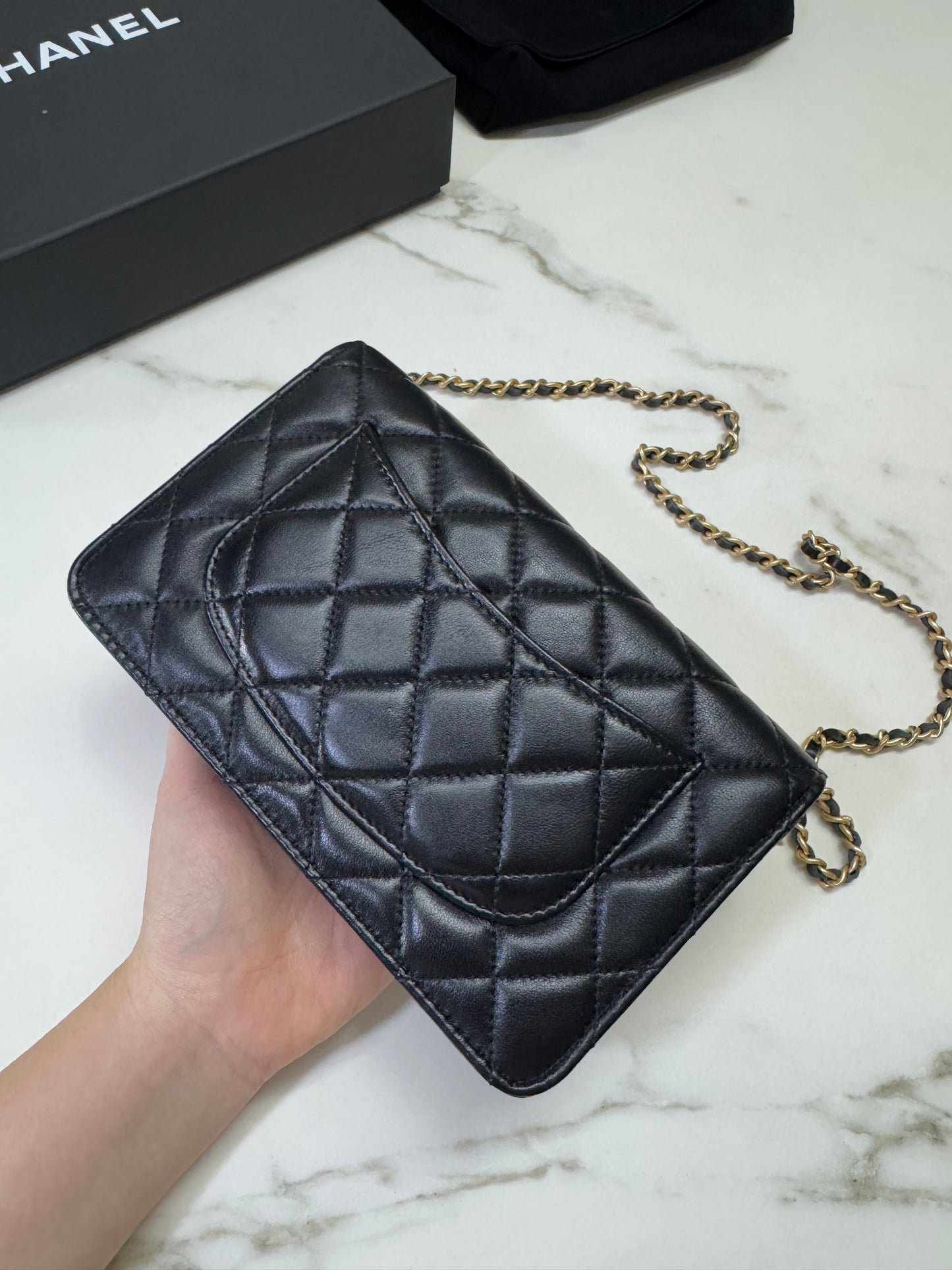 CHANEL 金球woc