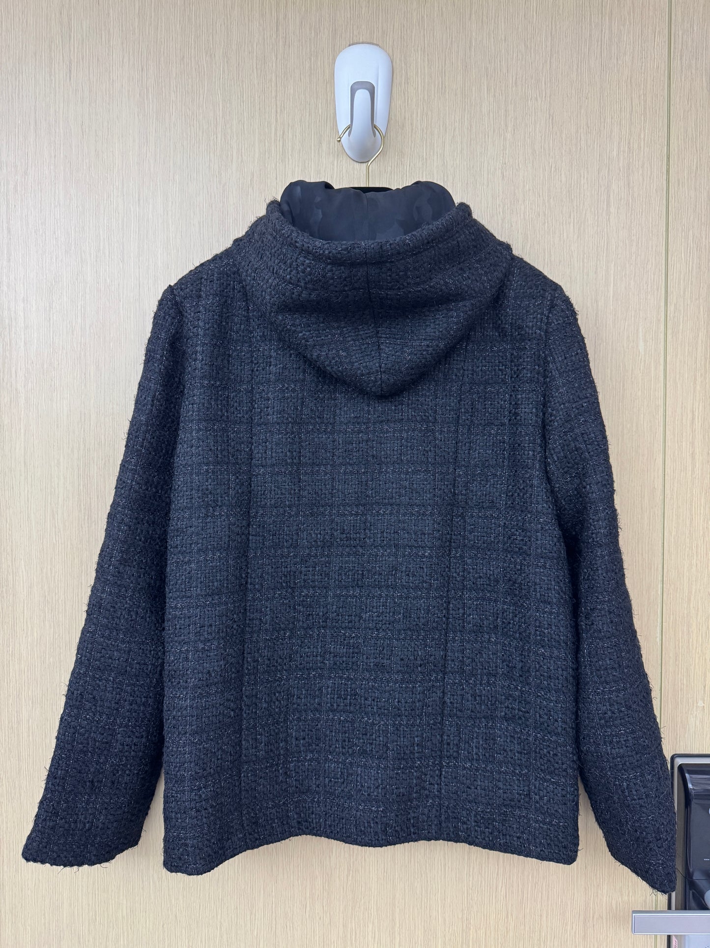CHANEL 25B Tweed 連帽外套【Jennie同款】