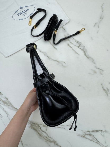PRADA Mini Bonnie 油蠟牛皮