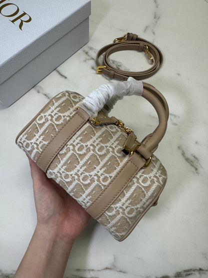 DIOR Groove Mini 奶茶色老花