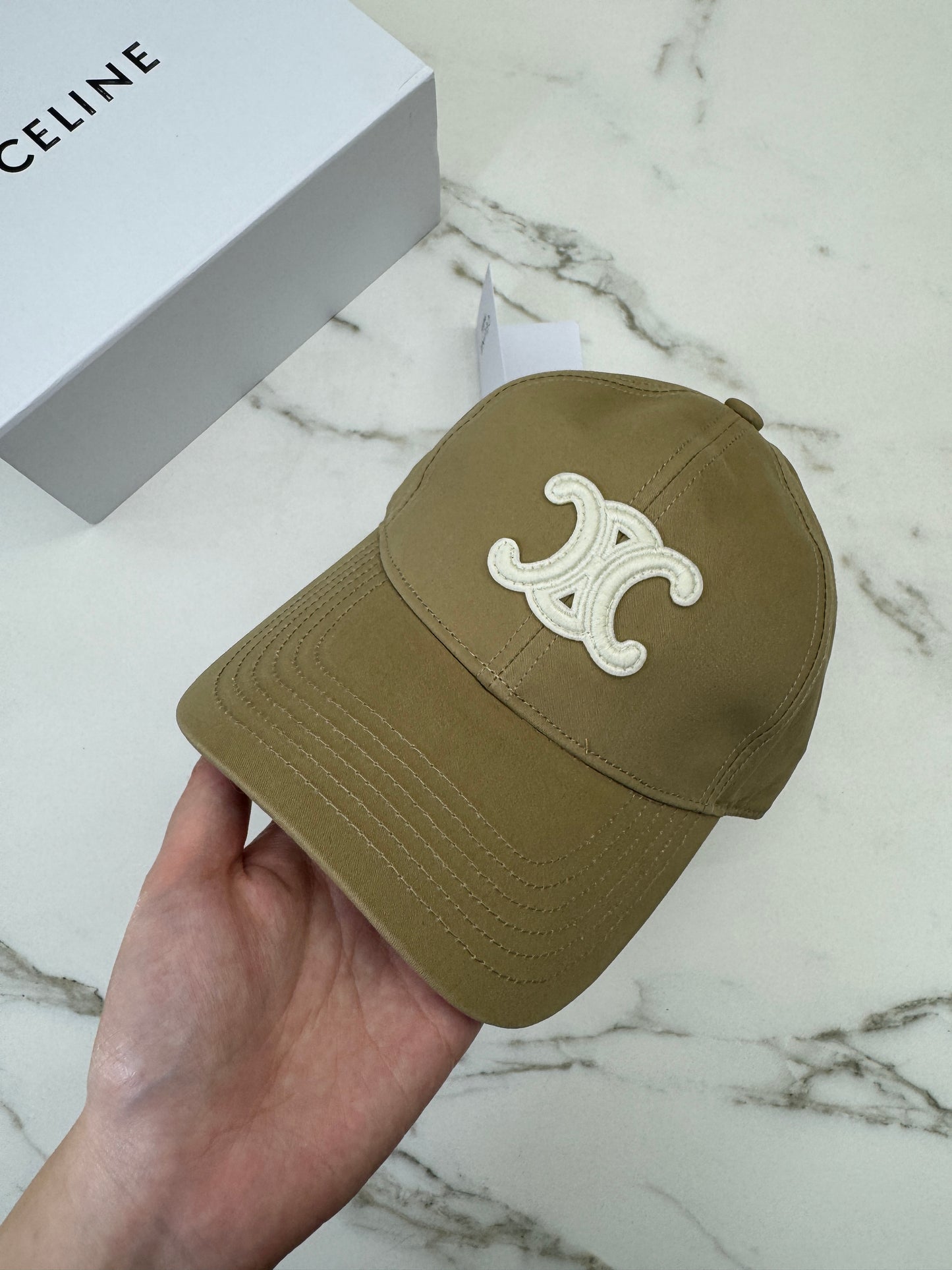 CELINE 凱旋門鴨舌帽 卡其色