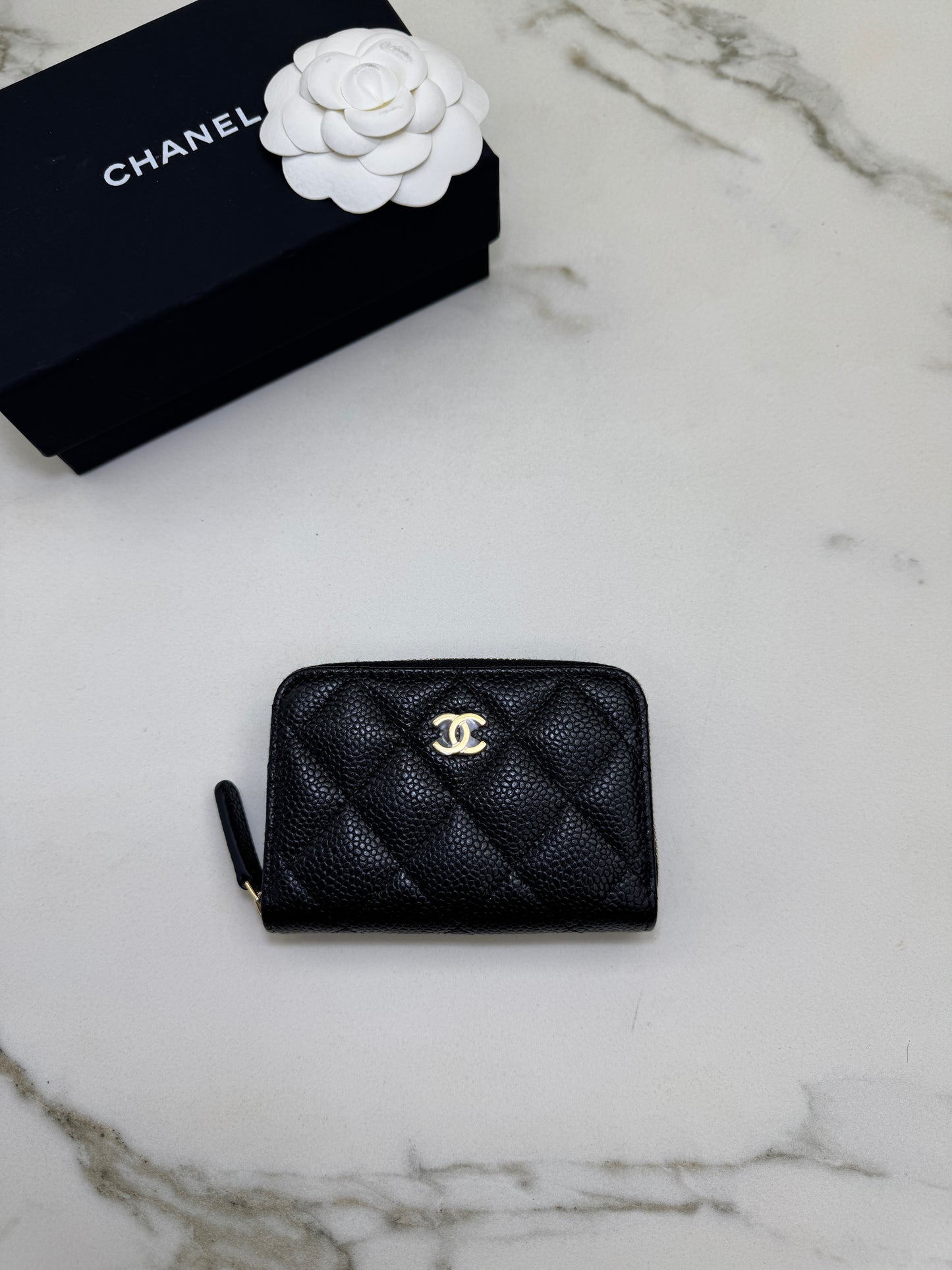 CHANEL 黑金牛拉鏈零錢包 Coin Purse