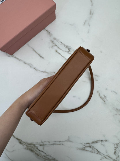 MIU MIU Pouch 麻將包腋下包