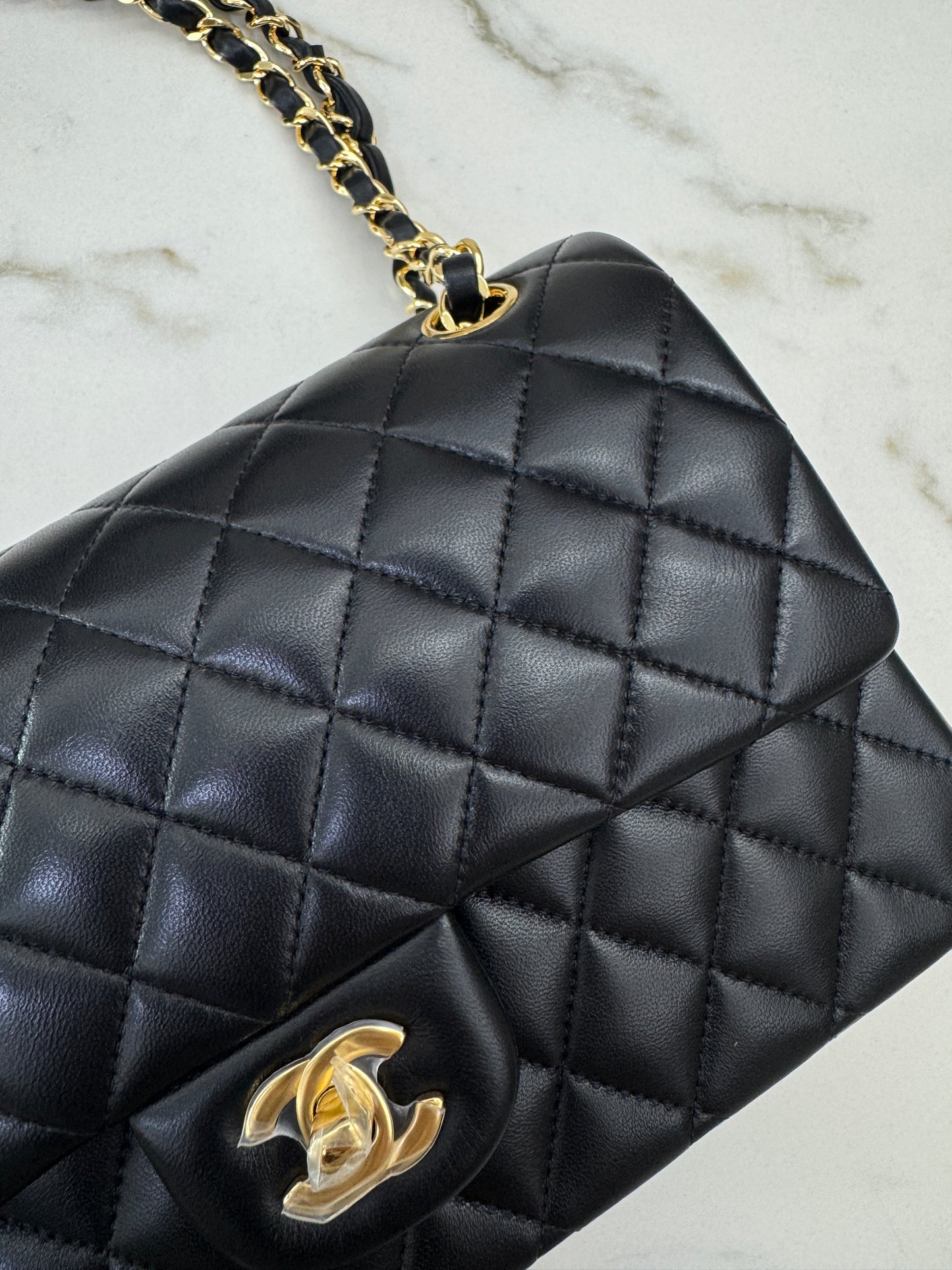 CHANEL CF25 Medium 黑金羊