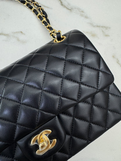 CHANEL CF25 Medium 黑金羊