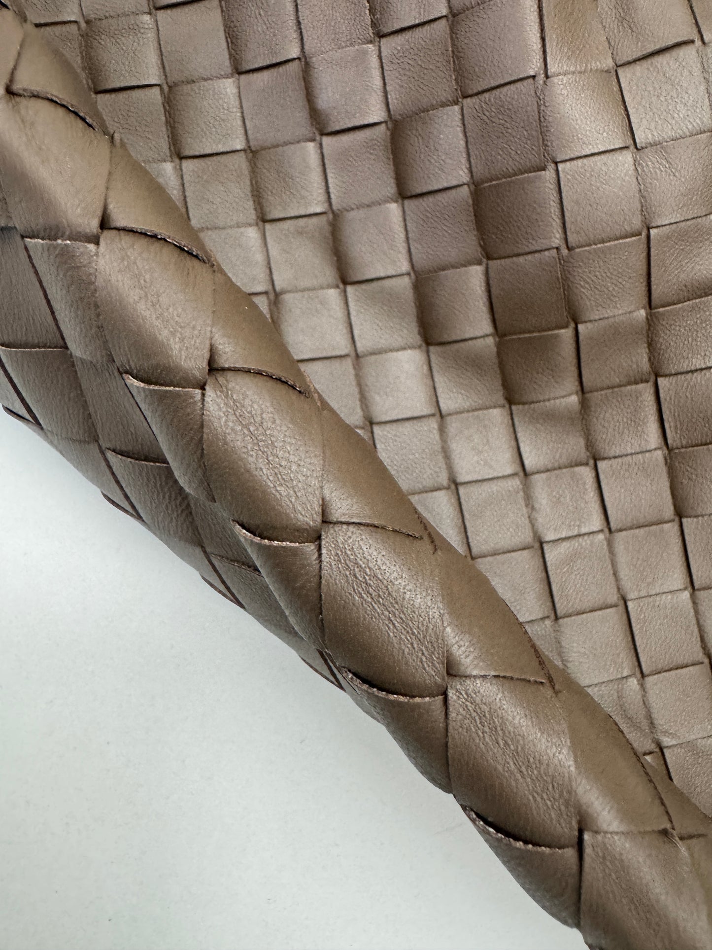 BV Hop Small Pinecone