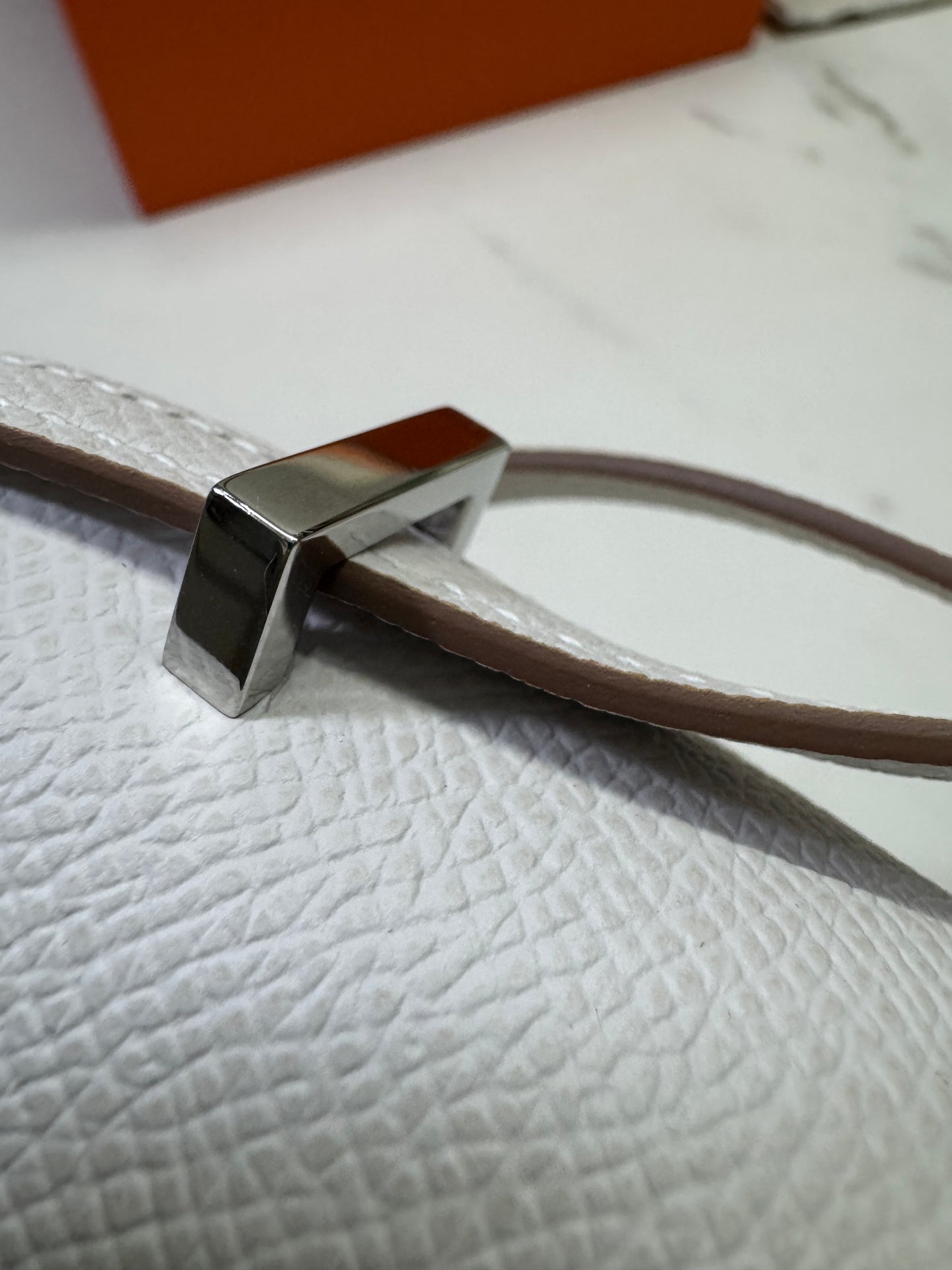 HERMES Mini Constance 奶灰色銀扣 Epsom M4 Gris Pale PHW