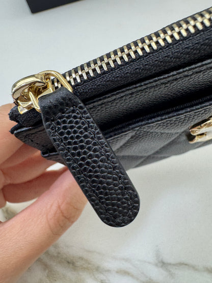 CHANEL 雕刻扣L型拉鏈小錢包