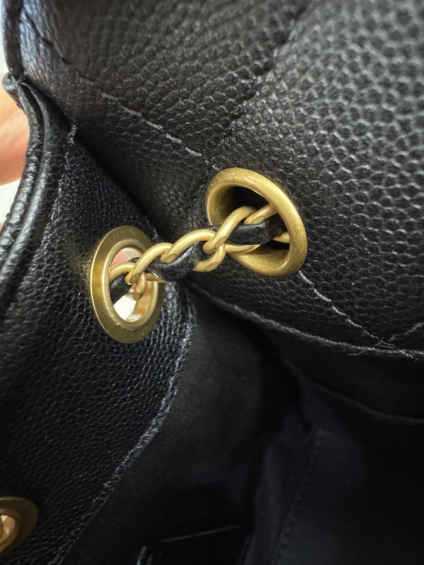 CHANEL Mini 25 Bag 黑色荔枝皮 金扣 Caviar Calfskin GHW