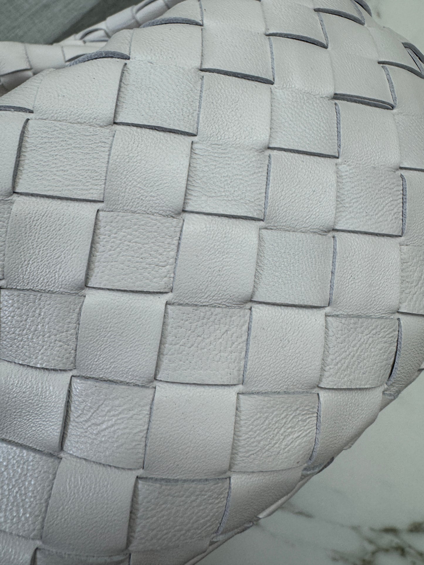 BV Mini Jodie 白色