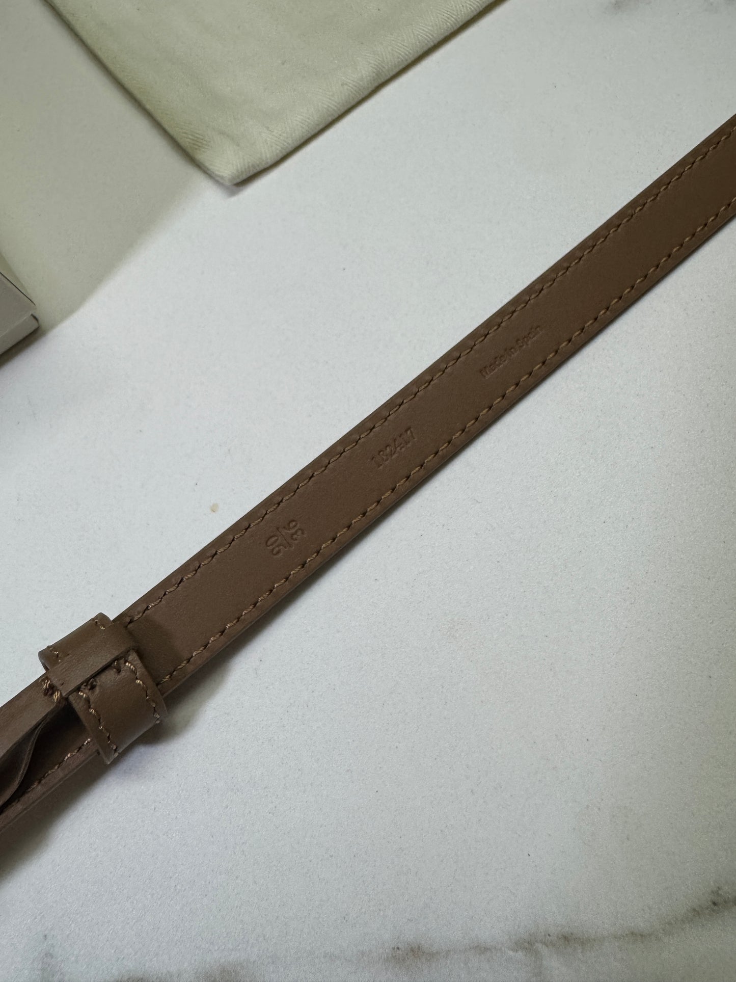 LOEWE 皮帶 卡其色金扣 Pebble Belt