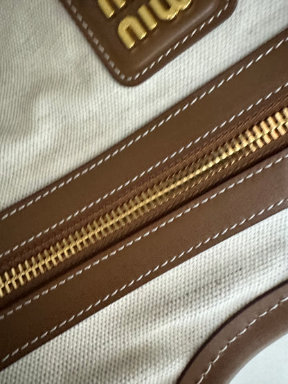 MIU MIU Ivy Tote 帆布 Regular Size